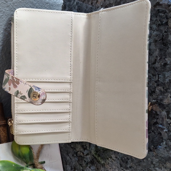 Nanette Lepore Floral Women's Wallet With Card Case - Picture 6 of 8